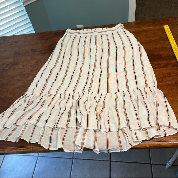 Jessica Simpson white tan black striped skirt size 2X - Picture 1 of 9
